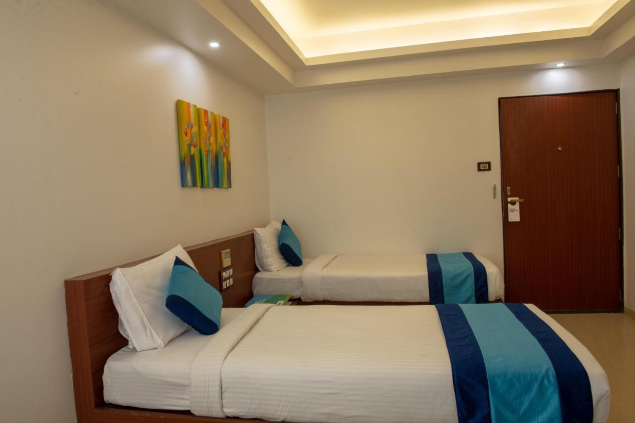 Monarch Montvert Pune Dış mekan fotoğraf