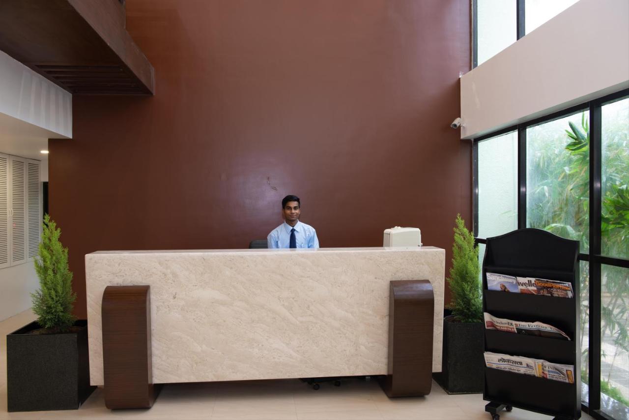 Monarch Montvert Pune Dış mekan fotoğraf