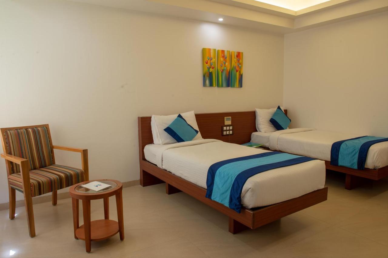 Monarch Montvert Pune Dış mekan fotoğraf
